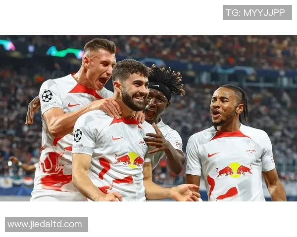 周六035德甲莱比锡红牛VS法兰克福：冬夜赛道上的欧冠资格博弈